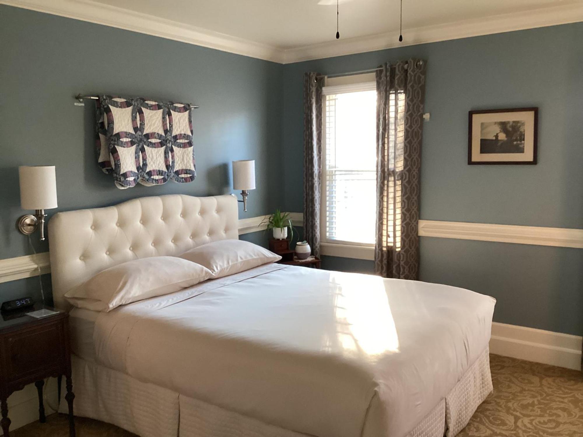 The Jacqueline House Bed & Breakfast New Castle Exterior photo