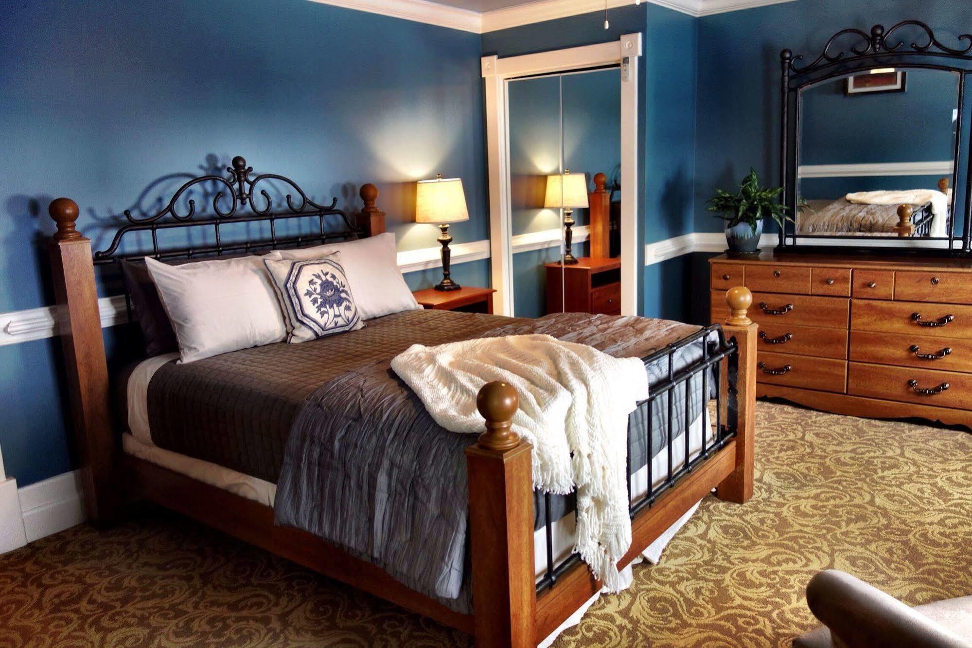 The Jacqueline House Bed & Breakfast New Castle Exterior photo